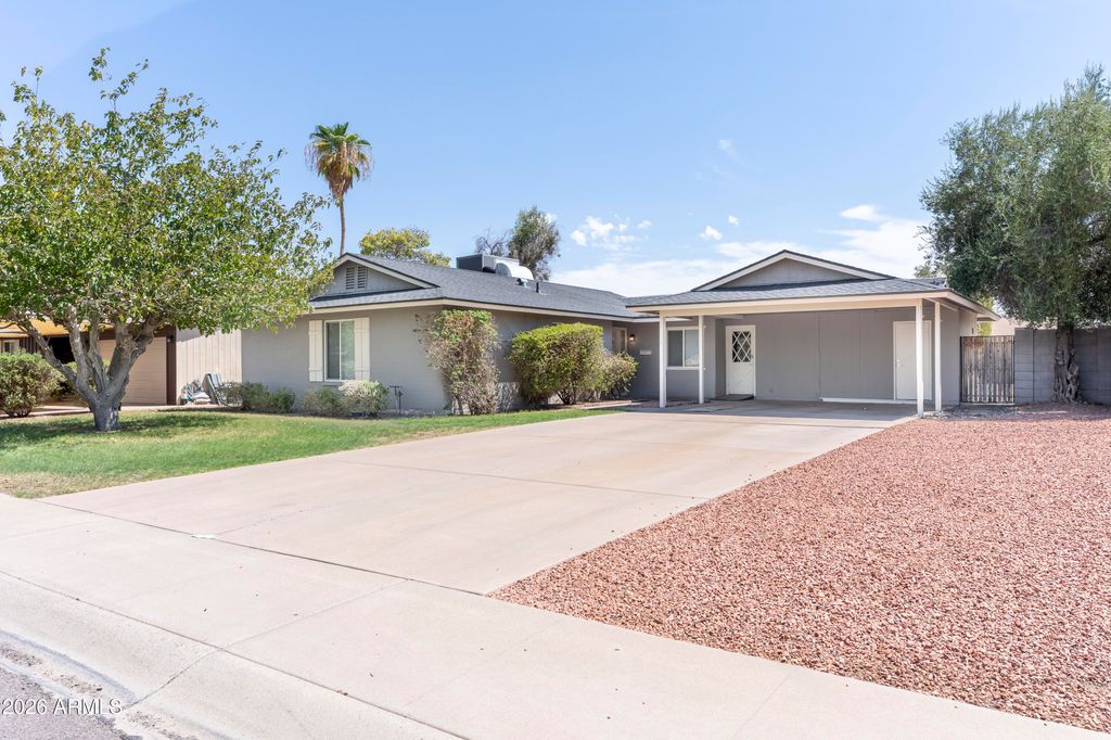 2243 E KAREN Drive, Phoenix, AZ 85022 — exterior