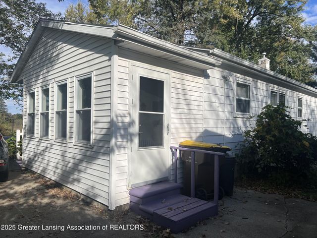 2340 Washington Road, Lansing, MI 48911