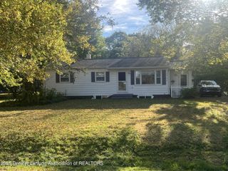 2340 Washington Road, Lansing, MI 48911