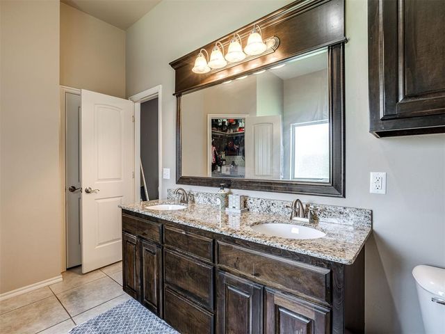 4913 SW 121st Place, Oklahoma City, OK 73173
