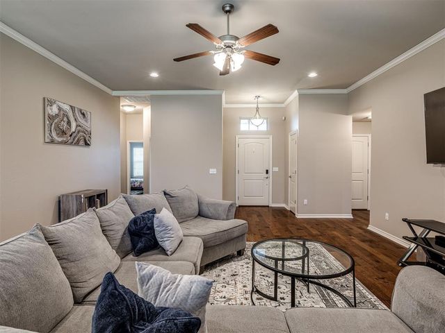 4913 SW 121st Place, Oklahoma City, OK 73173