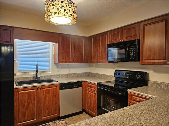 310 Brittany Court, Duluth, GA 30096