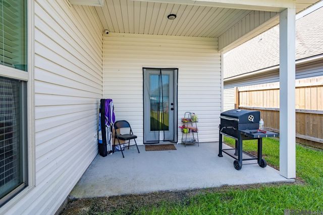 39500 Ridgeland Dr, Gonzales, LA 70737