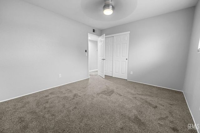 5016 Willow Tree Drive, Bakersfield, CA 93313