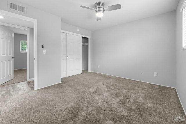 5016 Willow Tree Drive, Bakersfield, CA 93313