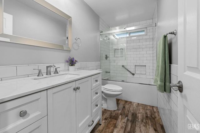 5016 Willow Tree Drive, Bakersfield, CA 93313