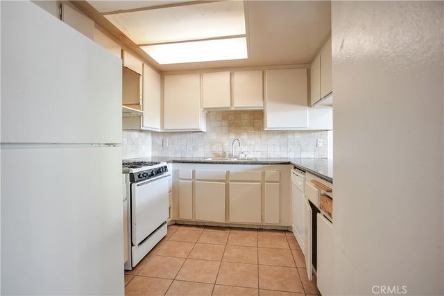 2321 Gonzaga Lane, Riverside, CA 92507