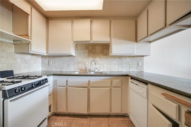 2321 Gonzaga Lane, Riverside, CA 92507