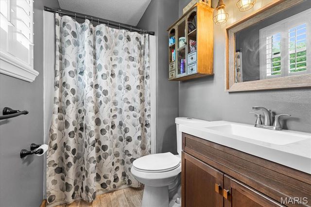 409 Chapel Drive, Collinsville, IL 62234