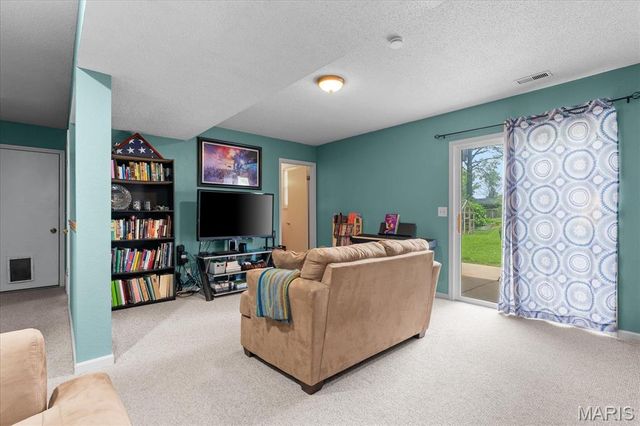 409 Chapel Drive, Collinsville, IL 62234
