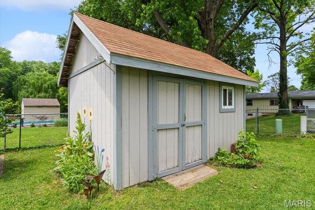409 Chapel Drive, Collinsville, IL 62234