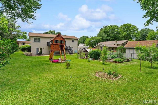 409 Chapel Drive, Collinsville, IL 62234
