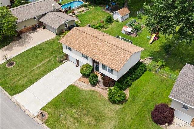 409 Chapel Drive, Collinsville, IL 62234