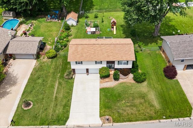 409 Chapel Drive, Collinsville, IL 62234