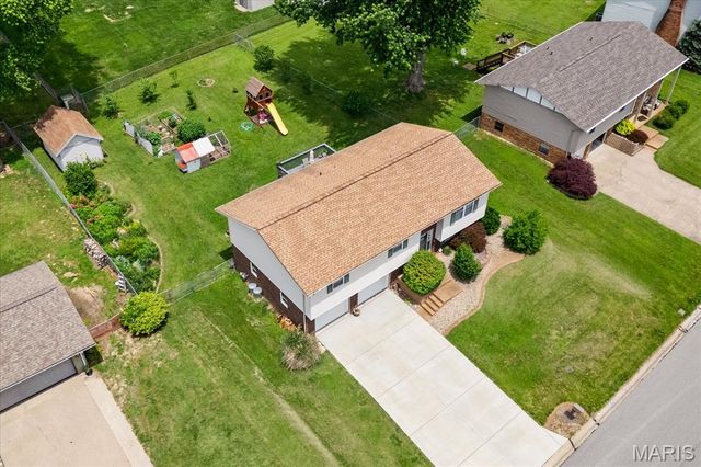 409 Chapel Drive, Collinsville, IL 62234