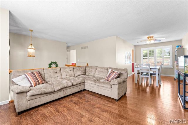409 Chapel Drive, Collinsville, IL 62234