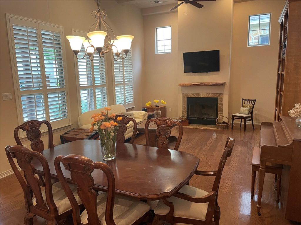 8917 Old Lampasas TRL 12, Austin, TX 78750