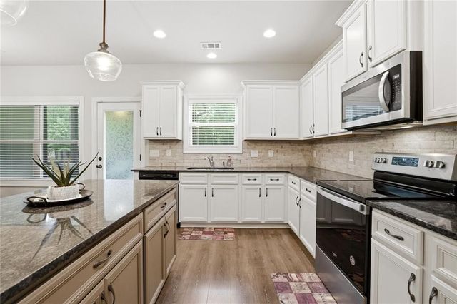 1801 Sycamore Drive, Loganville, GA 30052