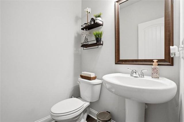 1801 Sycamore Drive, Loganville, GA 30052