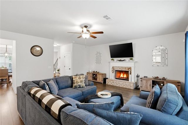 1801 Sycamore Drive, Loganville, GA 30052
