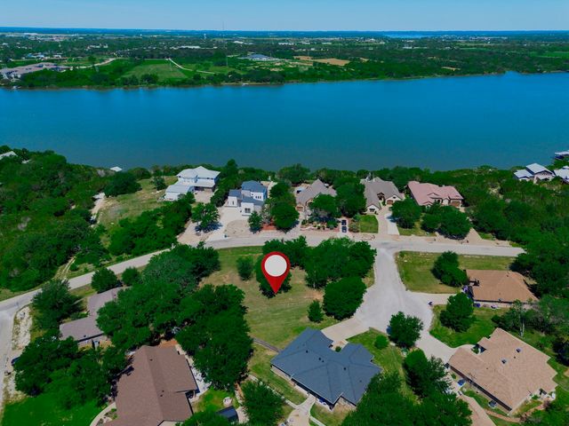 1701 Flagstone Court, Granbury, TX 76049
