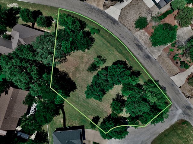 1701 Flagstone Court, Granbury, TX 76049