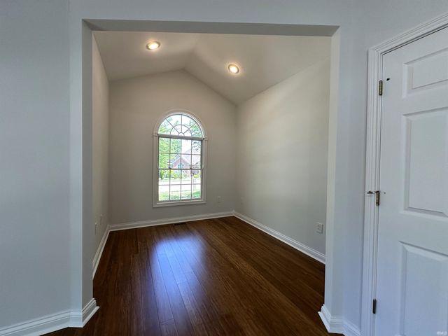 3802 E Regents Circle, Bloomington, IN 47401