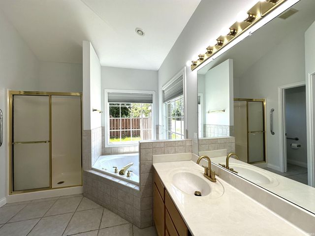 3802 E Regents Circle, Bloomington, IN 47401