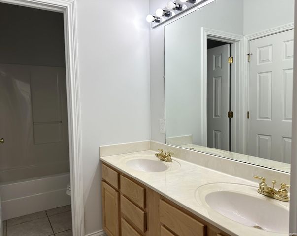 3802 E Regents Circle, Bloomington, IN 47401