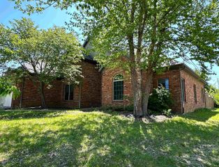 3802 E Regents Circle, Bloomington, IN 47401