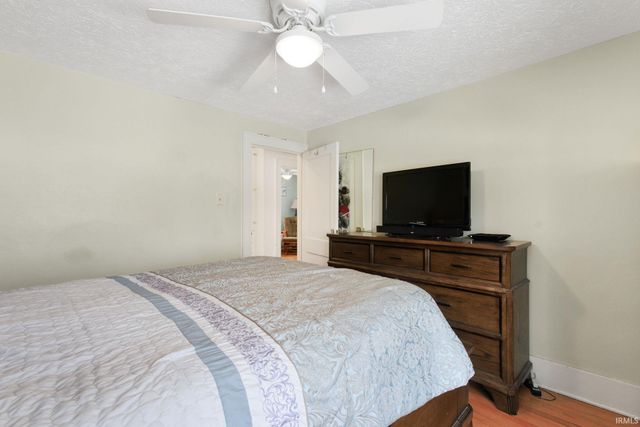 822 E Irvington Avenue, South Bend, IN 46614