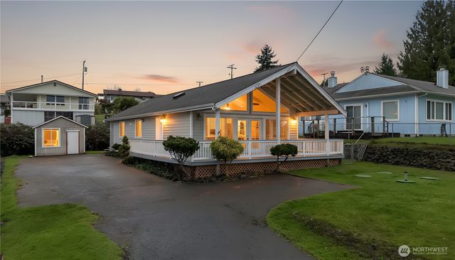 10216 Steamboat Island Road NW, Olympia, WA 98502