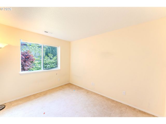 20819 Sw SKIVER St, Beaverton, OR 97078