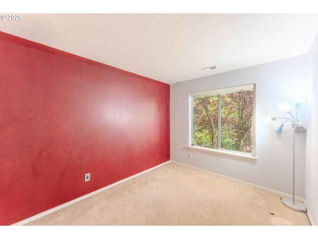 20819 Sw SKIVER St, Beaverton, OR 97078