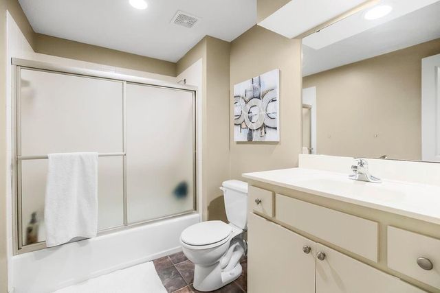 7818 N Mattox Avenue, Kansas City, MO 64151