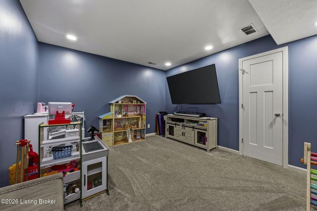 1054 Saint John Church Rd, Elizabethtown, KY 42701