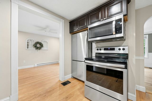 26 Millbury Ave, Millbury, MA 01527