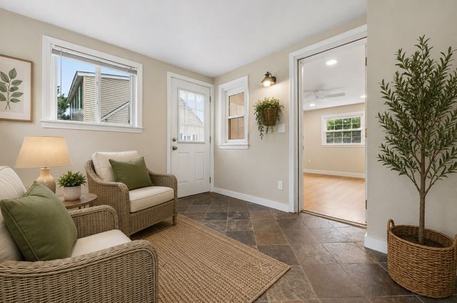 26 Millbury Ave, Millbury, MA 01527