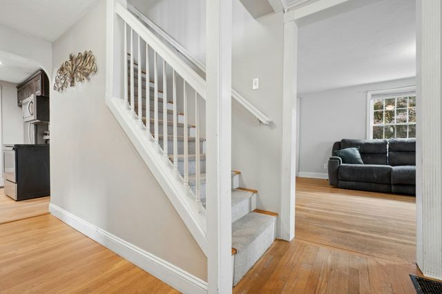 26 Millbury Ave, Millbury, MA 01527
