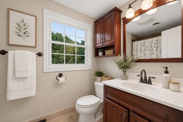 26 Millbury Ave, Millbury, MA 01527