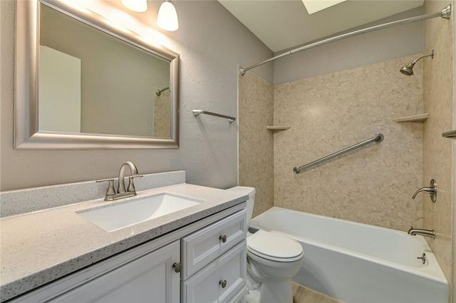 901 Valley View DR, Austin, TX 78733