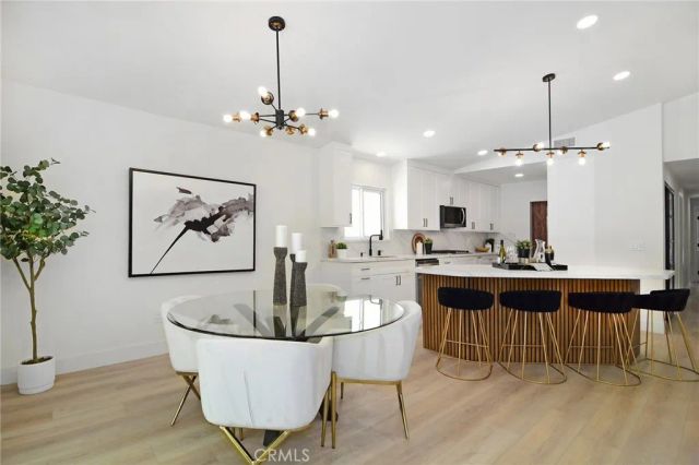 22284 Avenue San Luis, Woodland Hills, CA 91364