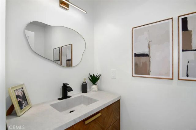 22284 Avenue San Luis, Woodland Hills, CA 91364