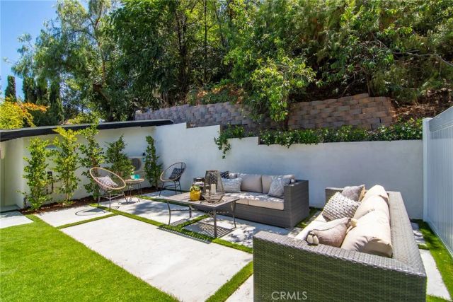 22284 Avenue San Luis, Woodland Hills, CA 91364