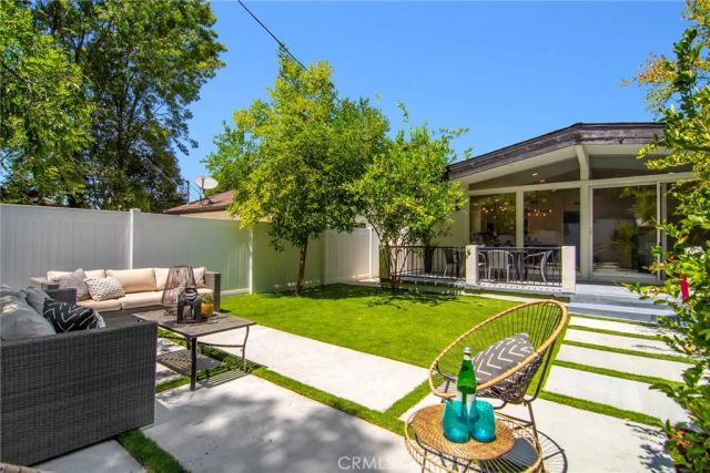 22284 Avenue San Luis, Woodland Hills, CA 91364