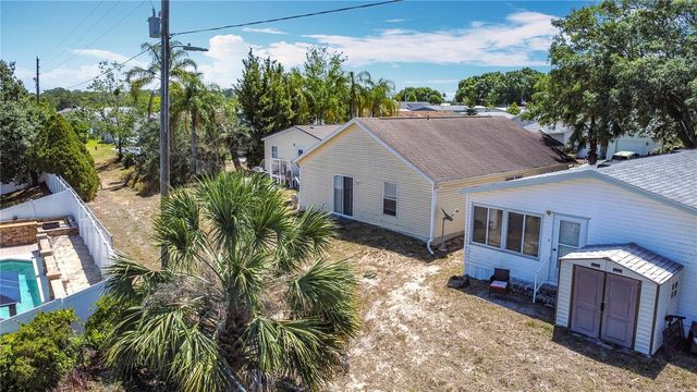50989 HIGHWAY 27 174, Davenport, FL 33897
