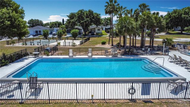 50989 HIGHWAY 27 174, Davenport, FL 33897