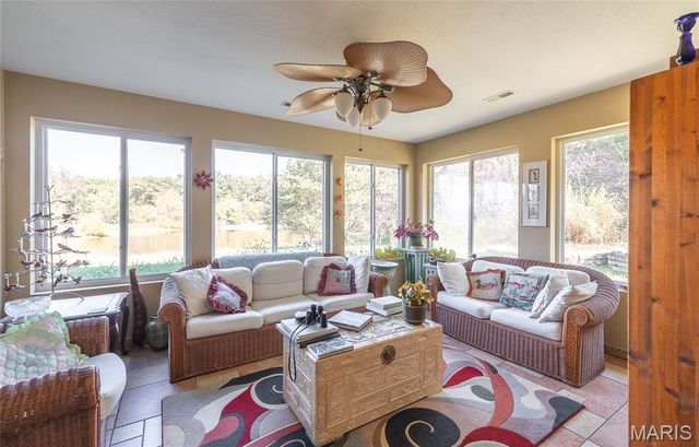 98 Turkey Ridge Lane, Steelville, MO 65565