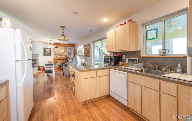 98 Turkey Ridge Lane, Steelville, MO 65565