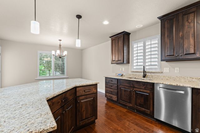 378 N THURSTON LN, Layton, UT 84040